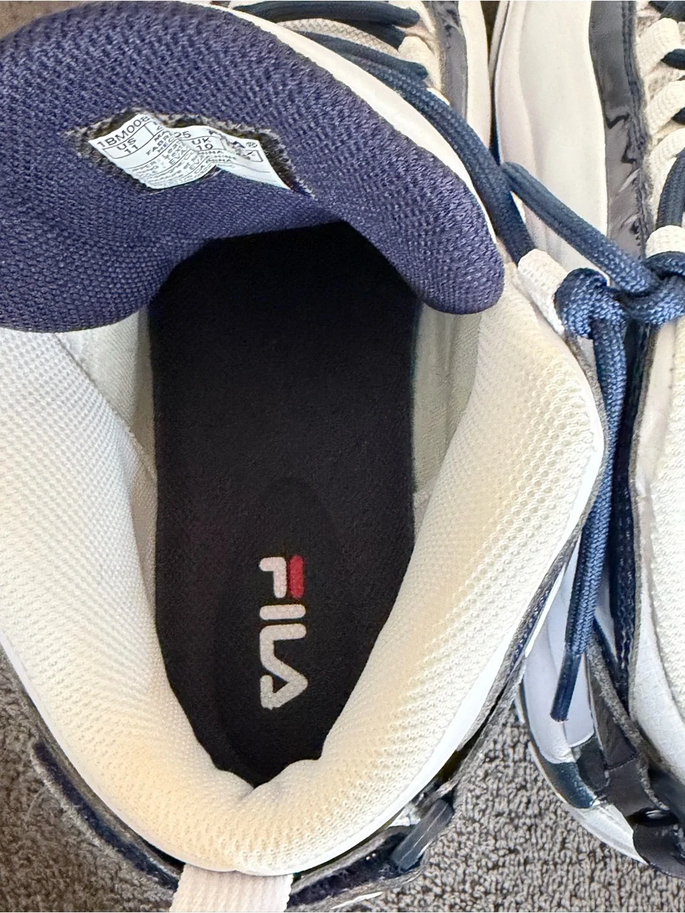 Fila Men’s size 11 Classic Grant Hill 2 basketball style with serious 90’s vibe